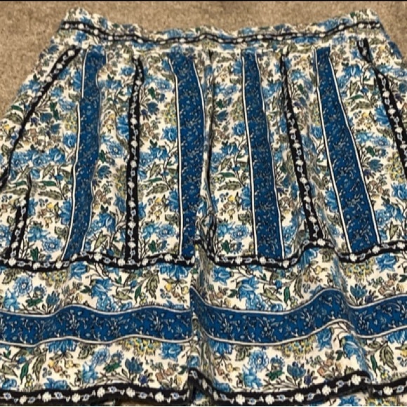 Loft skirt - Picture 1 of 3